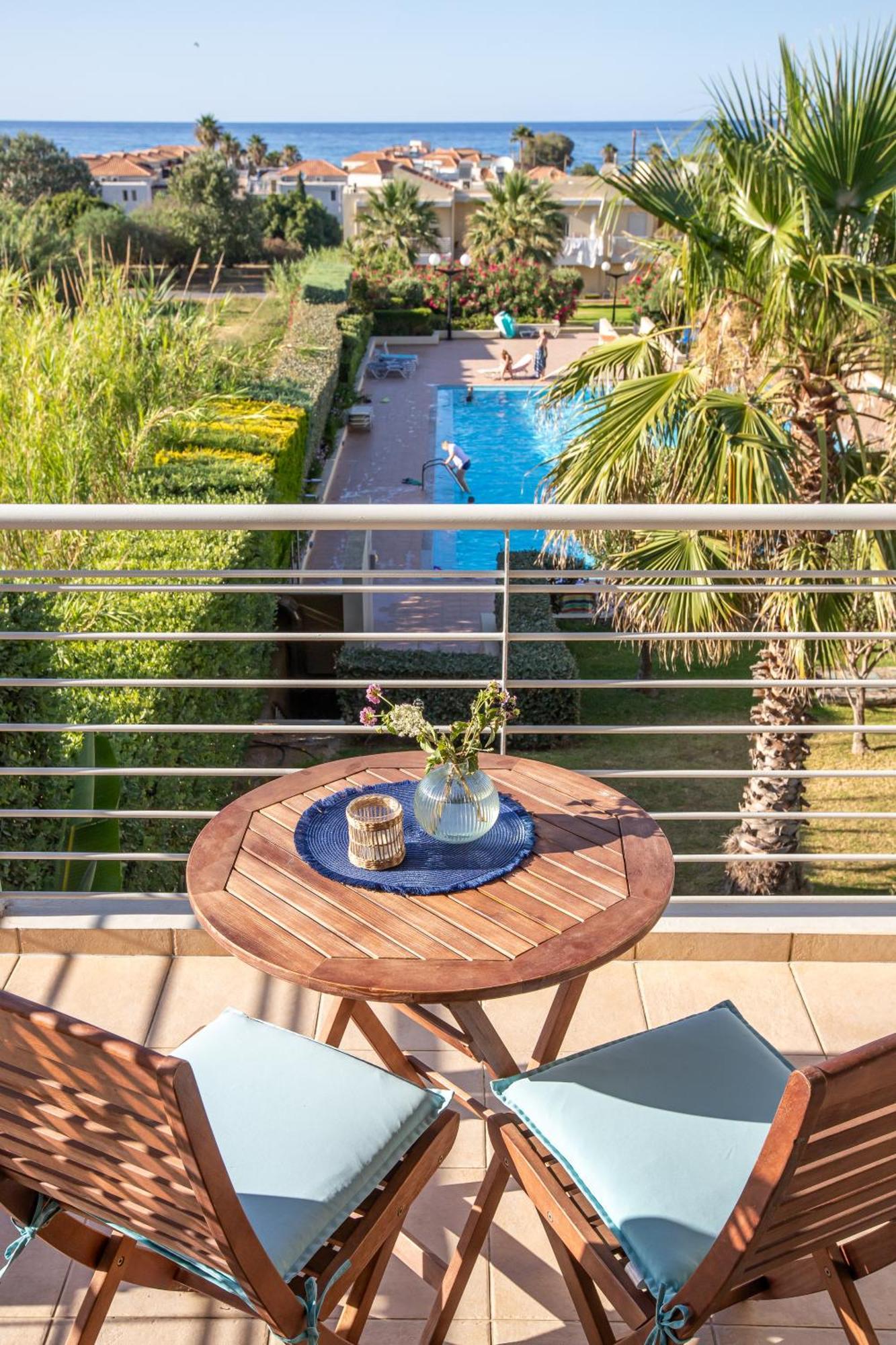 Maleme Yoga Blue Chrissi Akti Chania Exterior foto